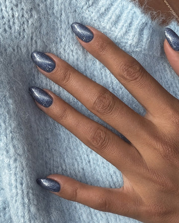Gel Polish 272 Undercurrent - Cat Eye Sparks on nails