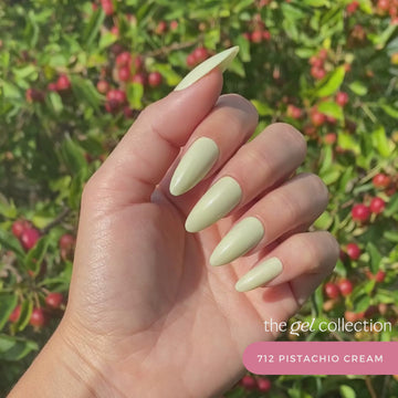 Gel Polish • 712 Pistachio Cream • 21FREE